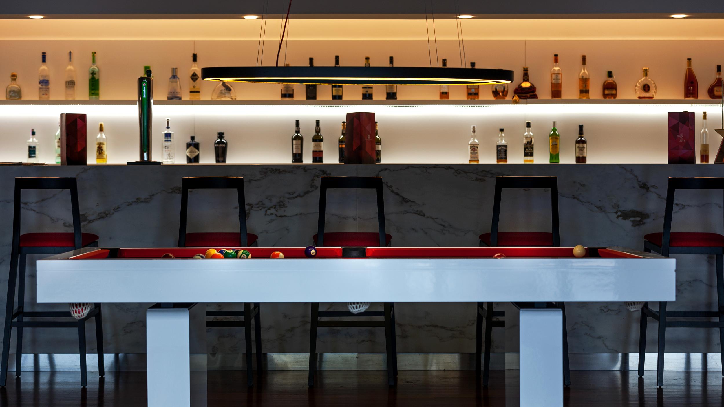Douro Royal Valley Hotel & Spa Ribadouro Exteriér fotografie A pool table at the airport