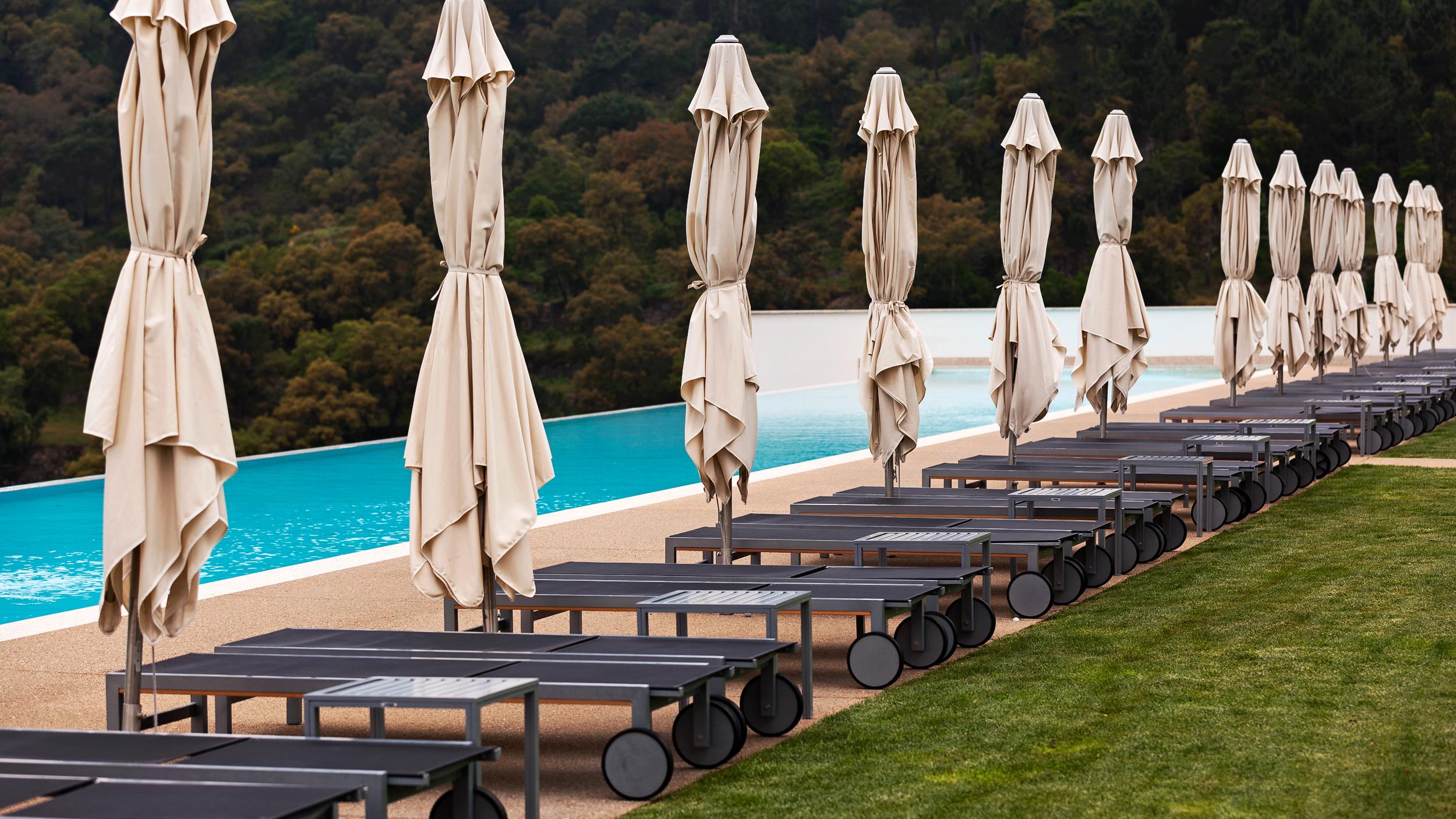 Douro Royal Valley Hotel & Spa Ribadouro Exteriér fotografie The pool at the Hotel de la Villa