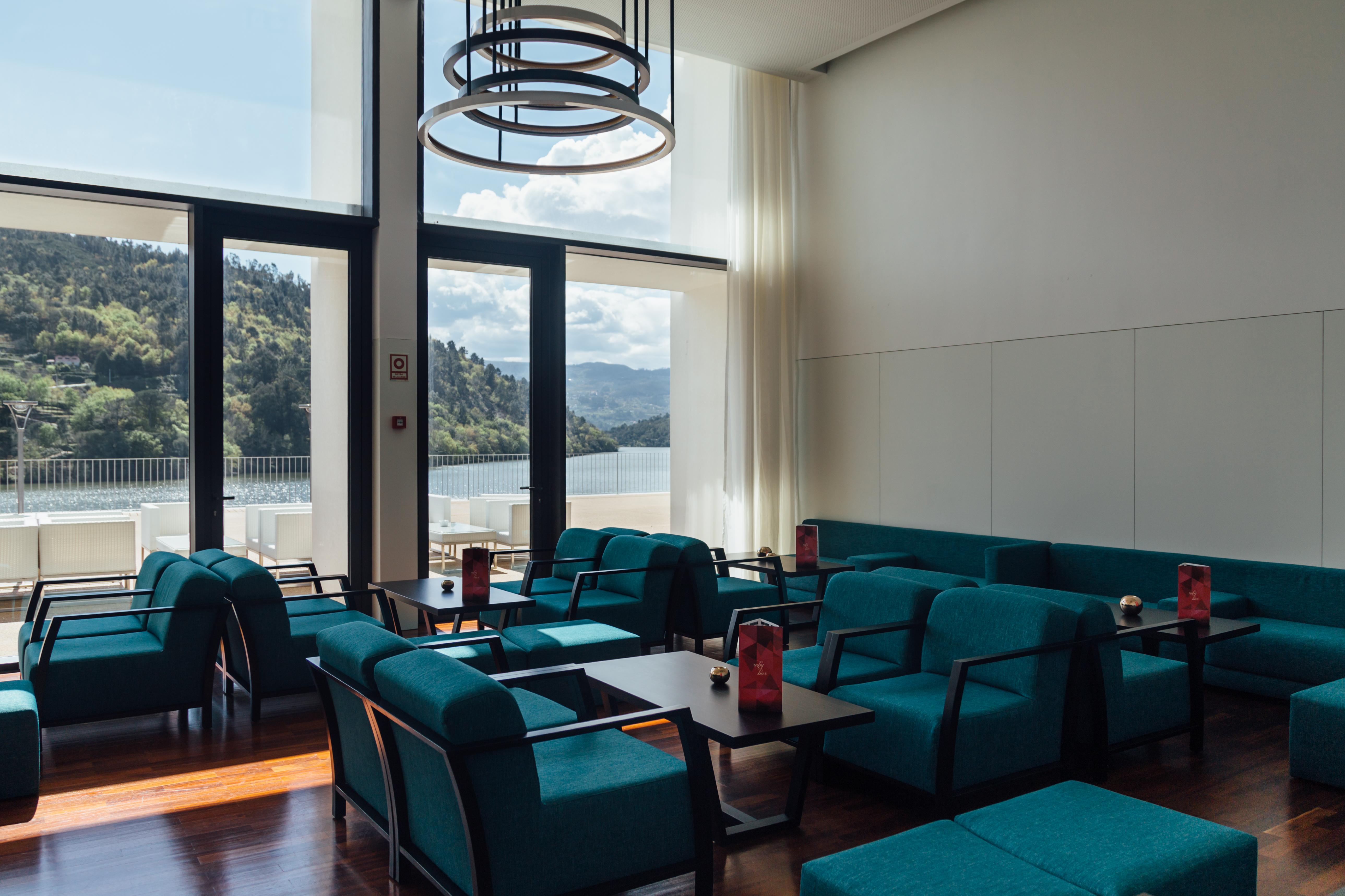 Douro Royal Valley Hotel & Spa Ribadouro Exteriér fotografie The lounge at the airport