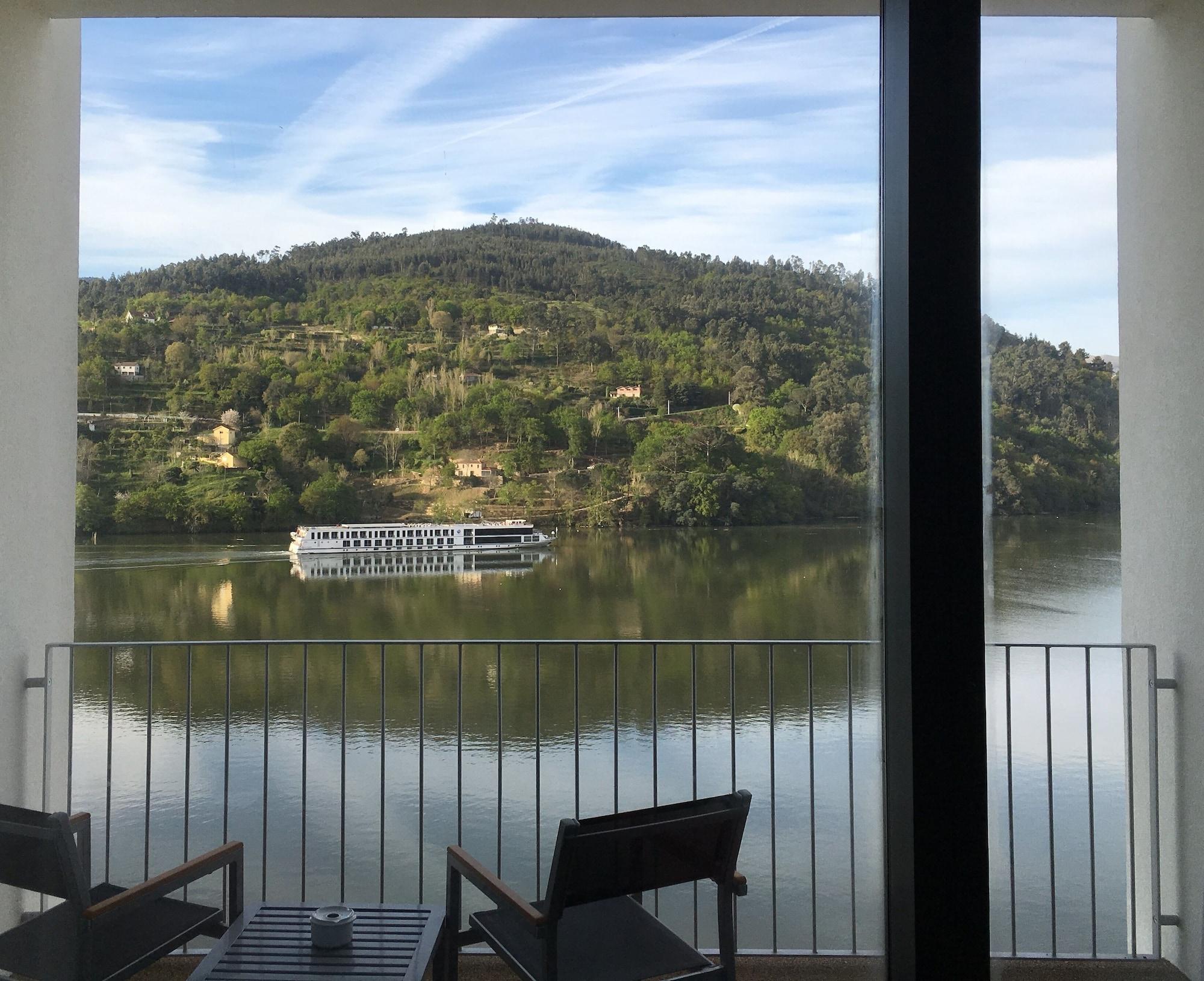 Douro Royal Valley Hotel & Spa Ribadouro Exteriér fotografie View of the River Douro from the hotel