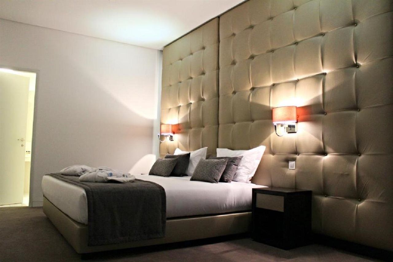 Douro Royal Valley Hotel & Spa Ribadouro Exteriér fotografie A bedroom at the hotel